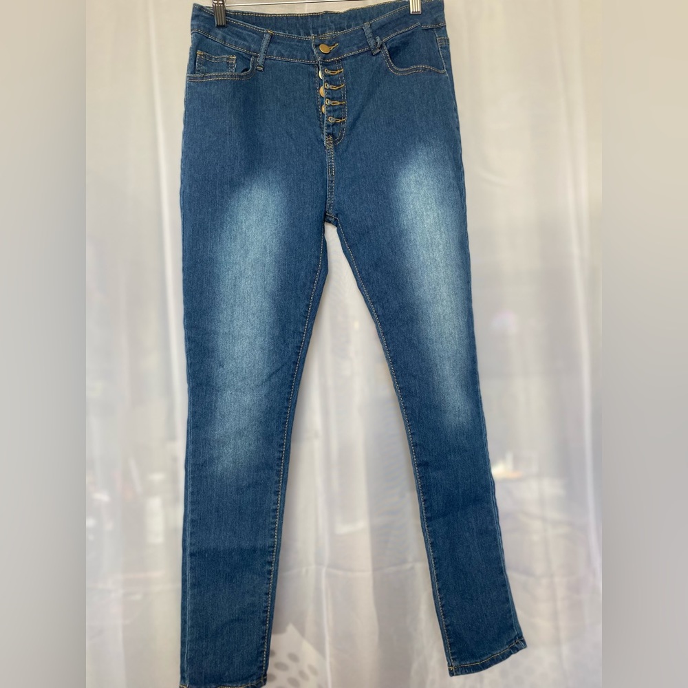 Size L jeans